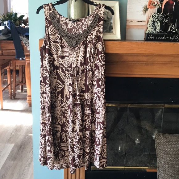 Notations Dresses & Skirts - Brown floral tank dress